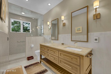 Beautiful Craftsman-style home with sweeping views of the 6th - photo 44