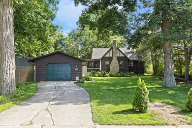Nestled on a private .29-acre lot surrounded by mature trees - photo 44