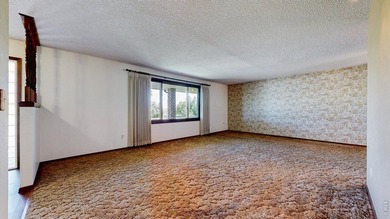 Beautiful Ranch Home on 4.86 Acres. Offering comfort - photo 5