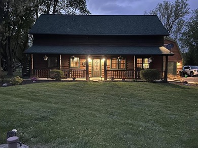 Charming Lake Puckaway home w/private boat launch & MANY recent - photo 7