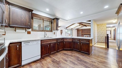 Beautiful Ranch Home on 4.86 Acres. Offering comfort - photo 9