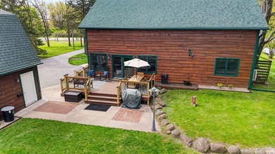 Charming Lake Puckaway home w/private boat launch & MANY recent - photo 9