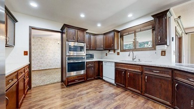 Beautiful Ranch Home on 4.86 Acres. Offering comfort - photo 10