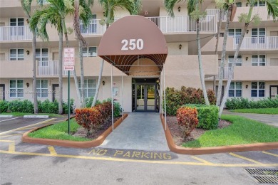 Lake Condo For Sale in Plantation, Florida