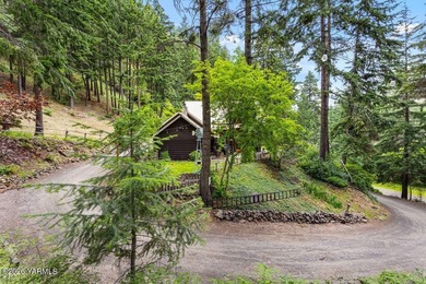 Welcome to Your Mountain Oasis: The Perfect Blend of Rustic - photo 3