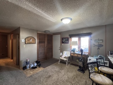 Looking for a year-round residence or the perfect lake getaway - photo 16