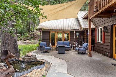Welcome to Your Mountain Oasis: The Perfect Blend of Rustic - photo 8