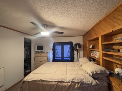 Looking for a year-round residence or the perfect lake getaway - photo 13