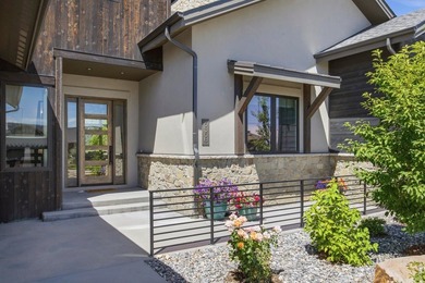 Welcome to one of the most desirable patio homes in Harmony Club - photo 4