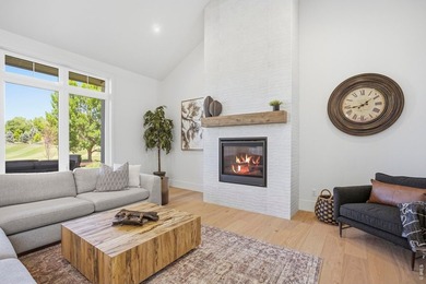 Welcome to one of the most desirable patio homes in Harmony Club - photo 8