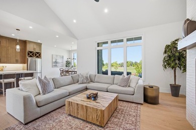 Welcome to one of the most desirable patio homes in Harmony Club - photo 9