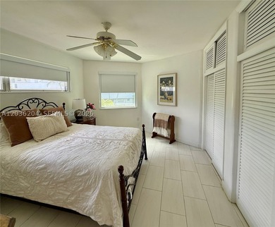 Beautiful sunny condo lots of natural light, nicely remodeled - photo 16