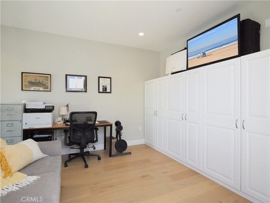 Tucked away in South Redondo, One South is a luxury - photo 16