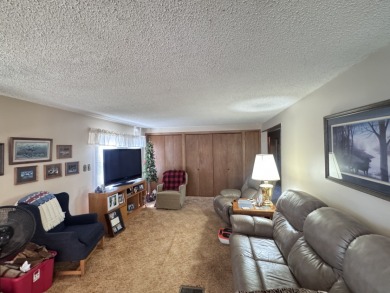 Looking for a year-round residence or the perfect lake getaway - photo 20