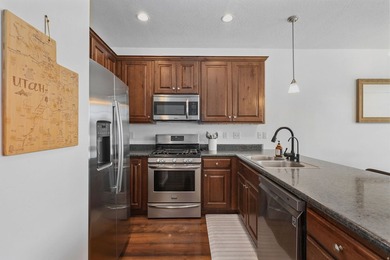 Come see this clean and move-in ready 3bed/1.5 bath Provo - photo 4
