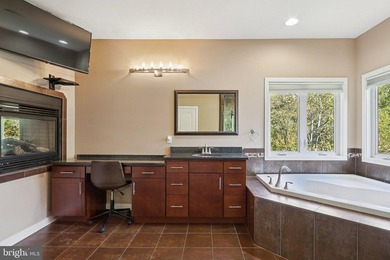 Welcome to one of the most captivating lakefront residences - photo 48
