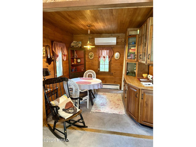 Currently used as a successful short-term rental, this charming - photo 10