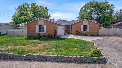 Lake Lowell Home Sale Pending in Nampa Idaho