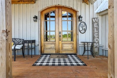 This Baxley property opens the door to something you don't come - photo 7