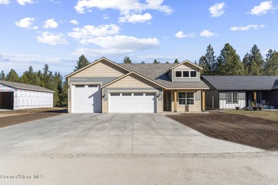 Pend Oreille River Home Sale Pending in Oldtown Idaho