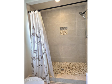 Beautifully updated, move-in ready first-floor 3-bedroom, 2-bath - photo 11