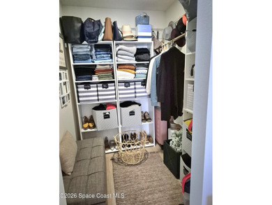 Beautifully updated, move-in ready first-floor 3-bedroom, 2-bath - photo 13