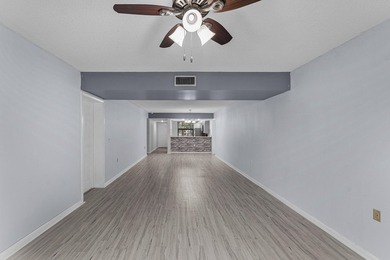 Beautiful and spacious 2 bdrms, 2baths apartment in the - photo 21