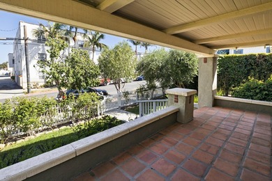 Behind the timeless facade of a beautifully restored 1920s - photo 3