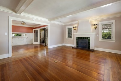 Behind the timeless facade of a beautifully restored 1920s - photo 5