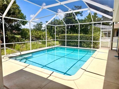 Live where you play! Large 3/2/2 POOL HOME located directly on a - photo 26