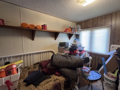 Looking for a year-round residence or the perfect lake getaway - photo 14