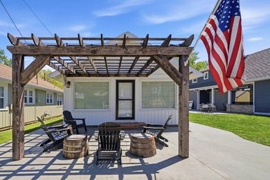 Step into the opportunity to own a beautifully restored classic - photo 2