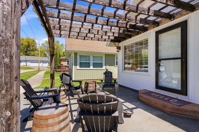 Step into the opportunity to own a beautifully restored classic - photo 3