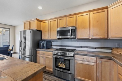 Situated within Lincoln City's expanding Lincoln Palisades - photo 4