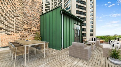 Experience true loft living in this exceptional modern - photo 4