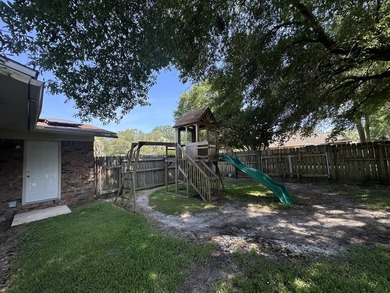 Located in Fort Walton Beach's established Kenwood neighborhood - photo 11