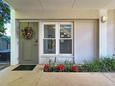 Lake Condo For Sale in Orlando, Florida