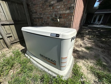 Located in Fort Walton Beach's established Kenwood neighborhood - photo 12