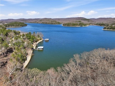 An exceptional opportunity to own 4.4 acres of serene waterfront - photo 16