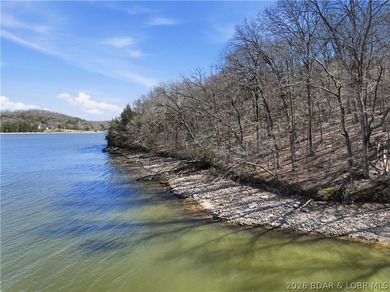An exceptional opportunity to own 4.4 acres of serene waterfront - photo 18