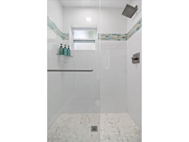 Beautifully renovated duplex in the heart of West Palm Beach - photo 20