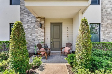 Welcome to this stunning and highly sought-after residence - photo 21