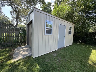 Located in Fort Walton Beach's established Kenwood neighborhood - photo 22