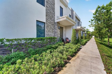 Welcome to this stunning and highly sought-after residence - photo 23