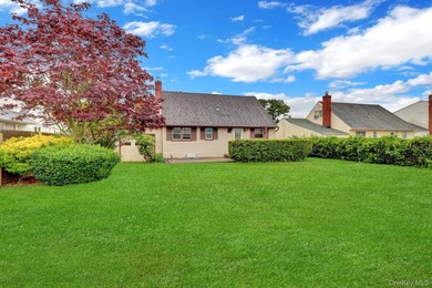 Well Maintained 4 Bedroom Cape. Updates Include a New Roof, 2 - photo 24