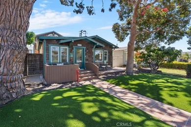 Welcome to one of Old Torrance's most inviting residences, where - photo 36