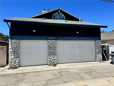 Welcome to one of Old Torrance's most inviting residences, where - photo 37