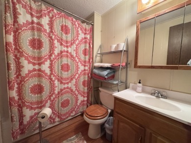 Looking for a year-round residence or the perfect lake getaway - photo 8