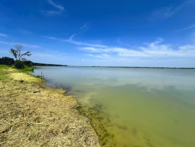 Waterfront 1.01 Acre Lot on Richland Chambers Lake! - photo 20