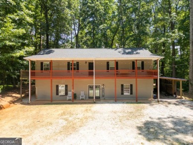Lake Home For Sale in Lavonia, Georgia